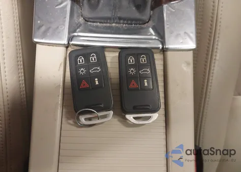 2013 Volvo S60 T5 from USA, damaged, VIN YV1612FH5D2187403